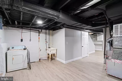1247 N Augusta Ave, Baltimore, MD 21229 photo 25