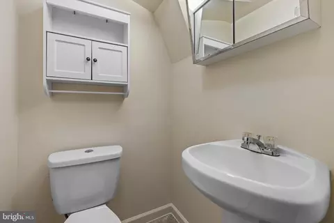 417 Pitman Pl, Baltimore, MD 21202 photo 11