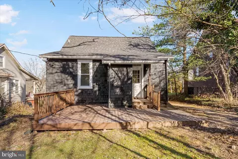 2725 E Strathmore Ave, Baltimore, MD 21214 photo 4