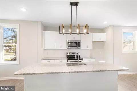 2725 E Strathmore Ave, Baltimore, MD 21214 photo 13