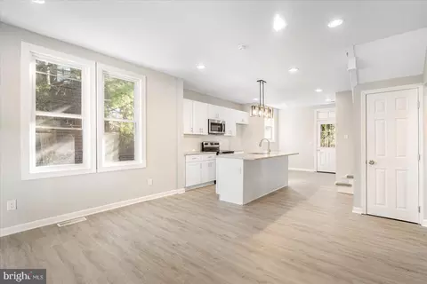 2725 E Strathmore Ave, Baltimore, MD 21214 photo 11