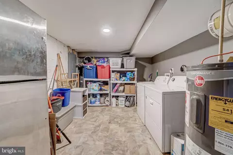 425 E 28th St, Baltimore, MD 21218 photo 16