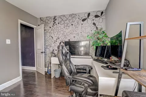 425 E 28th St, Baltimore, MD 21218 photo 22