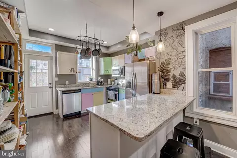 425 E 28th St, Baltimore, MD 21218 photo 11
