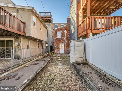 229 S Regester St, Baltimore, MD 21231 photo 28