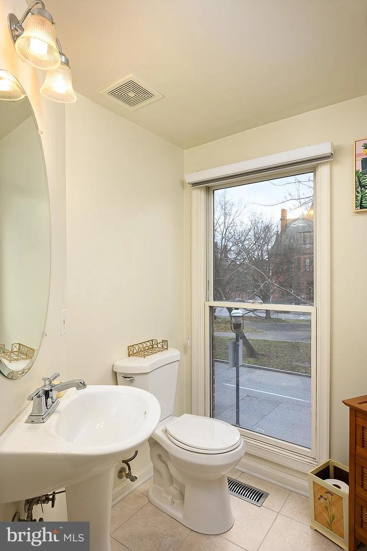1905 Eutaw Pl, Baltimore, MD 21217 photo 14