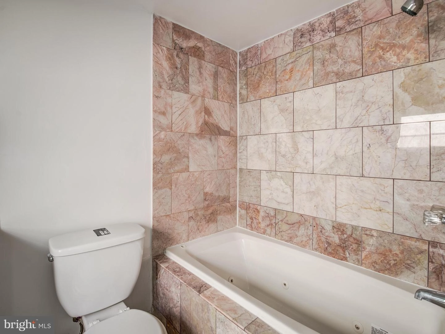 Bath - 1420 Madison Ave, Baltimore, MD 21217 photo 8 of 8