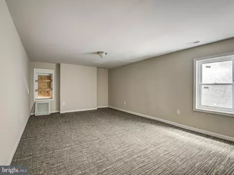 Living - 1420 Madison Ave, Baltimore, MD 21217 photo 1 of 1
