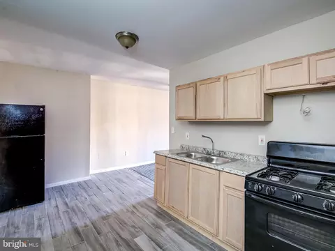 Kitchen - 1420 Madison Ave, Baltimore, MD 21217 photo 6 of 9