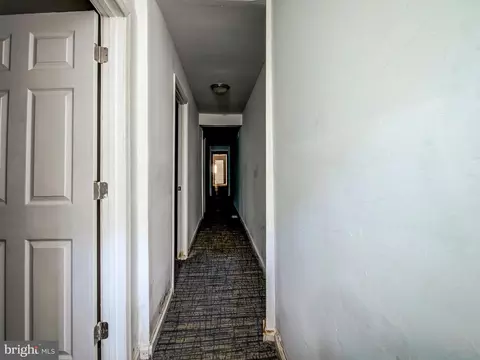Entry Way - 1420 Madison Ave, Baltimore, MD 21217 photo 6 of 12