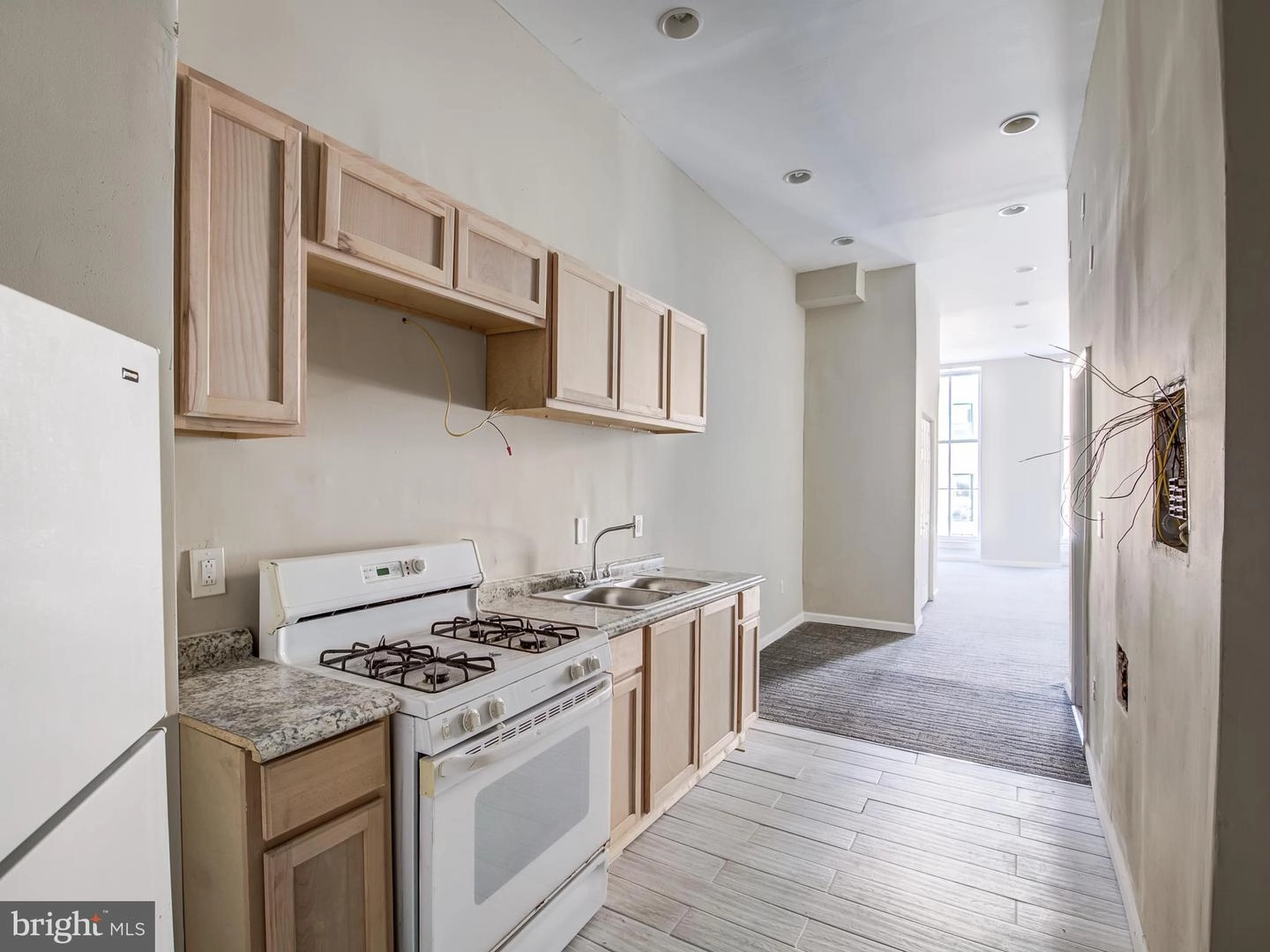 Kitchen - 1420 Madison Ave, Baltimore, MD 21217 photo 4 of 9