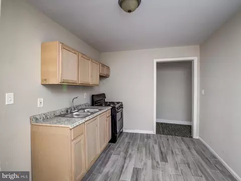 Kitchen - 1420 Madison Ave, Baltimore, MD 21217 photo 5 of 9