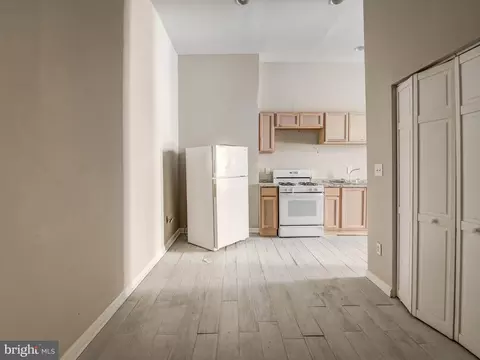 Kitchen - 1420 Madison Ave, Baltimore, MD 21217 photo 3 of 9