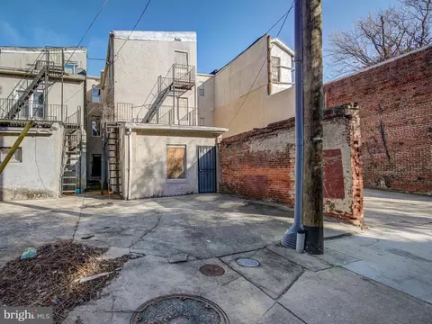 Exterior - 1420 Madison Ave, Baltimore, MD 21217 photo 4 of 6