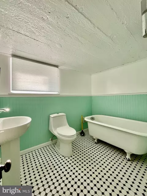 3140 Cliftmont Ave, Baltimore, MD 21213 photo 25