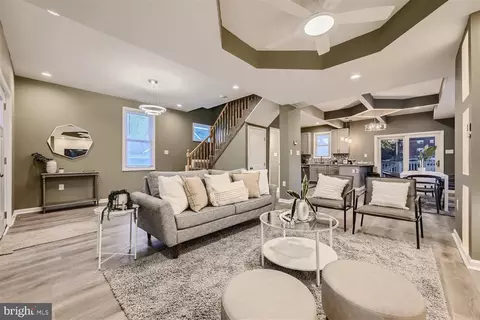 Living - 915 Cator Ave, Baltimore, MD 21218 photo 3 of 6