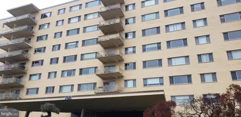 7121 Park Heights Ave #808, Baltimore, MD 21215