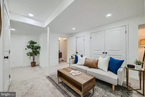 Other - 410 Drury Ln, Baltimore, MD 21229 photo 5 of 14