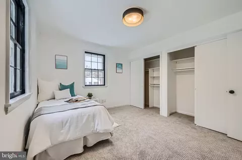 Bedroom - 410 Drury Ln, Baltimore, MD 21229 photo 5 of 14