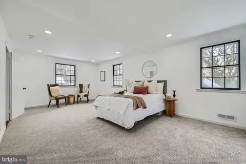Bedroom - 410 Drury Ln, Baltimore, MD 21229 photo 2 of 14