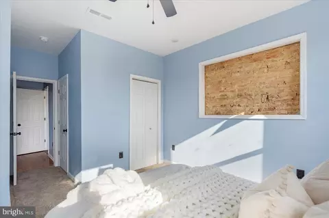 Bedroom - 1802 E Lanvale St, Baltimore, MD 21213 photo 4 of 5