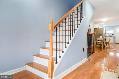 Entry Way - 1802 E Lanvale St, Baltimore, MD 21213 photo 1 of 3