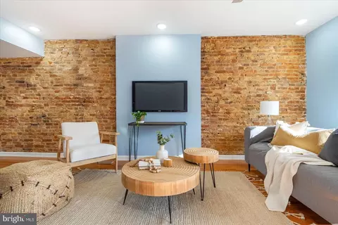 Bedroom - 1802 E Lanvale St, Baltimore, MD 21213 photo 1 of 5