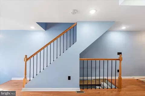 Entry Way - 1802 E Lanvale St, Baltimore, MD 21213 photo 2 of 3