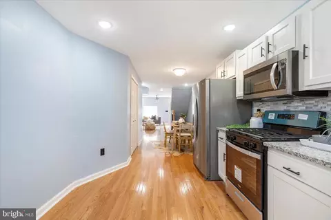 Kitchen - 1802 E Lanvale St, Baltimore, MD 21213 photo 4 of 5