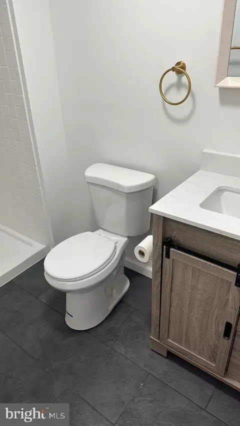 Bath - 3518 Hickory Ave, Baltimore, MD 21211 photo 3 of 12