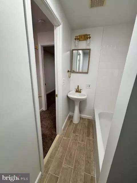Bath - 3518 Hickory Ave, Baltimore, MD 21211 photo 11 of 12