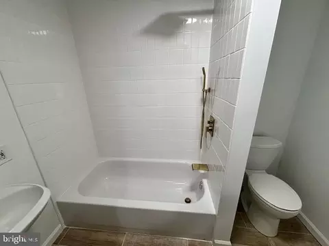 Bath - 3518 Hickory Ave, Baltimore, MD 21211 photo 10 of 12