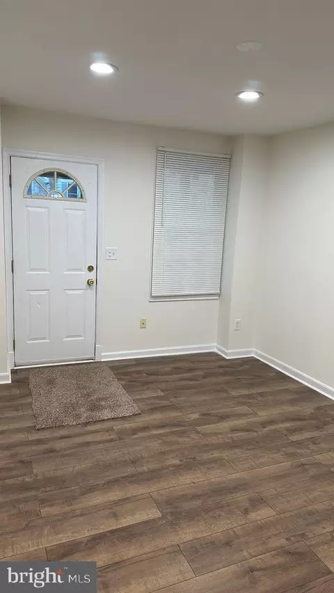Entry Way - 3518 Hickory Ave, Baltimore, MD 21211 photo 3 of 6