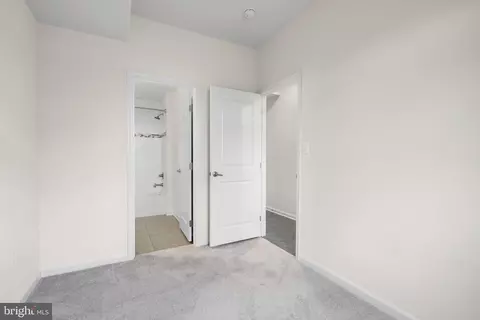 884 S Macon St, Baltimore, MD 21224 photo 3