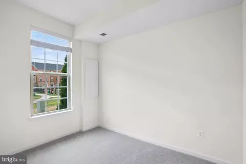 884 S Macon St, Baltimore, MD 21224 photo 2
