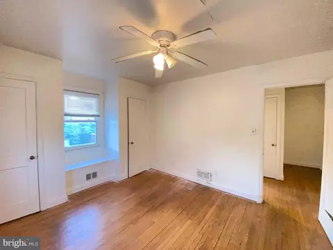 604 N Chapelgate Ln, Baltimore, MD 21229 photo 27