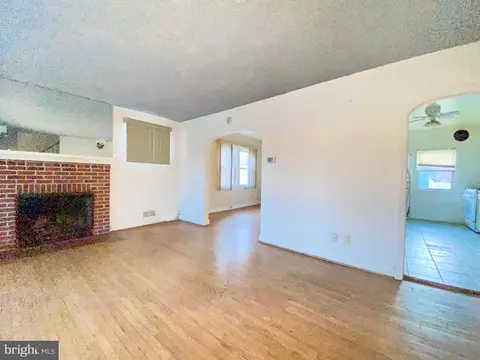 604 N Chapelgate Ln, Baltimore, MD 21229 photo 11