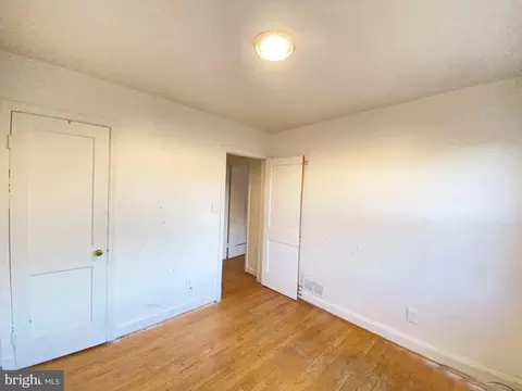 604 N Chapelgate Ln, Baltimore, MD 21229 photo 35