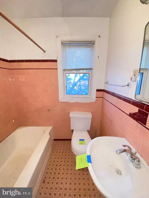 604 N Chapelgate Ln, Baltimore, MD 21229 photo 30