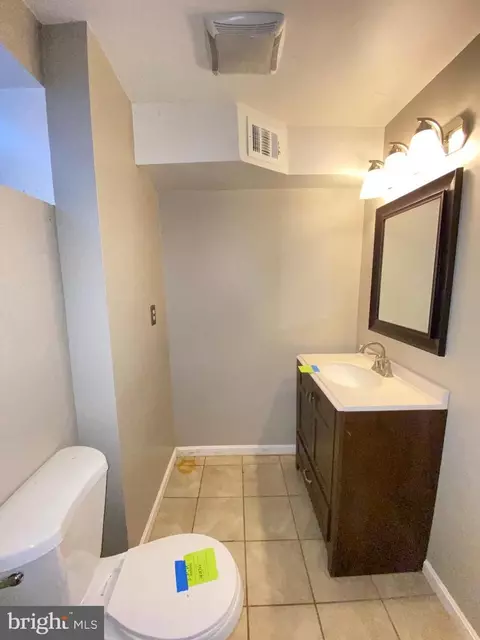 604 N Chapelgate Ln, Baltimore, MD 21229 photo 38