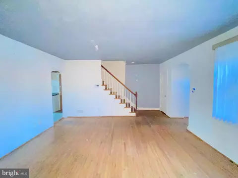 604 N Chapelgate Ln, Baltimore, MD 21229 photo 13