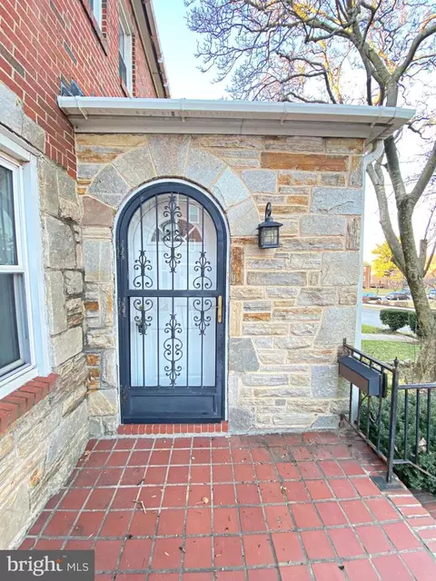 604 N Chapelgate Ln, Baltimore, MD 21229 photo 7