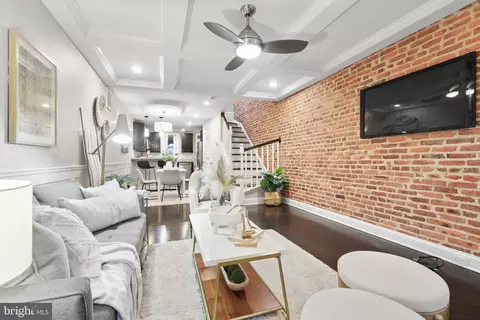 33 S Curley St, Baltimore, MD 21224