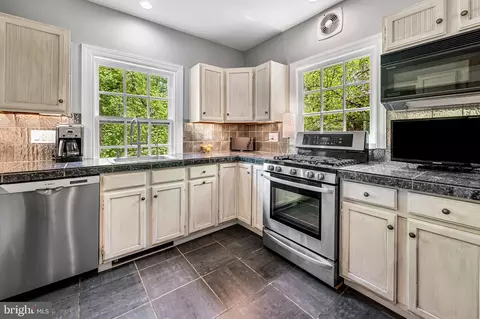 Kitchen - 203 Deepdene Rd, Baltimore, MD 21210 photo 4 of 6