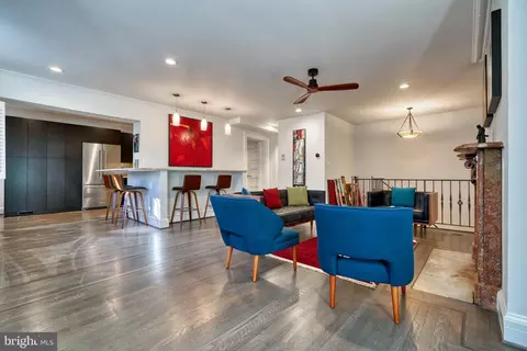12 E Mount Vernon Pl #2, Baltimore, MD 21201 photo 4