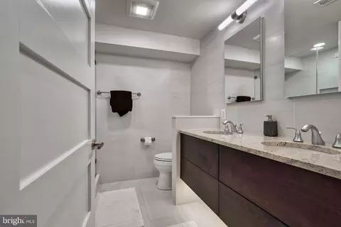 12 E Mount Vernon Pl #2, Baltimore, MD 21201 photo 31