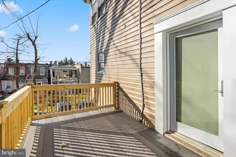 400 S Augusta Ave, Baltimore, MD 21229 photo 18