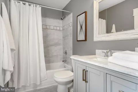 400 S Augusta Ave, Baltimore, MD 21229 photo 25