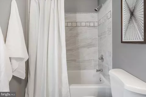 400 S Augusta Ave, Baltimore, MD 21229 photo 26