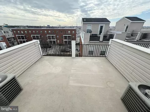 Exterior - 4629 Dillon Pl, Baltimore, MD 21224 photo 7 of 12
